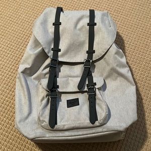 Herschel Little America light gray backpack in GREAT condition!